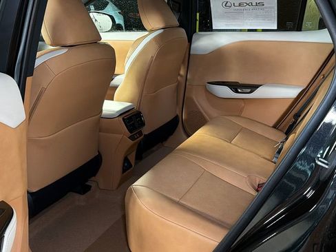 New 2026 Lexus RZ 450e AWD image 10