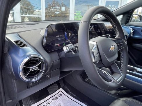 New 2026 Chevrolet Equinox EV LT w/ LPO, Tech Bronze Package image 17