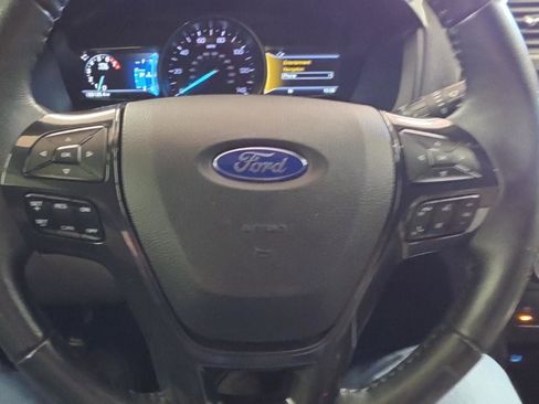 Used 2018 Ford Explorer XLT w/ Equipment Group 202A image 8