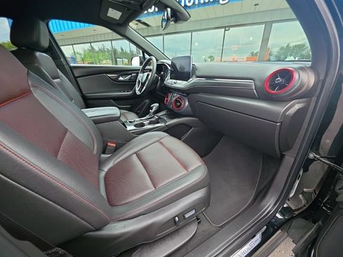 Used 2025 Chevrolet Blazer RS AWD/4WD image 19