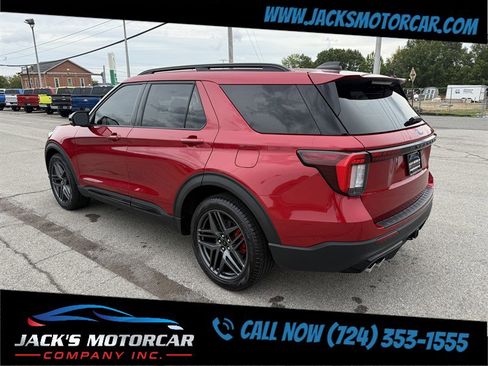 Used 2025 Ford Explorer ST image 11