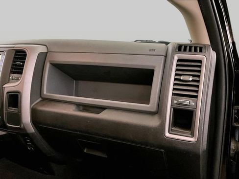 Used 2019 RAM 1500 Express w/ Express Value Package AWD/4WD image 15