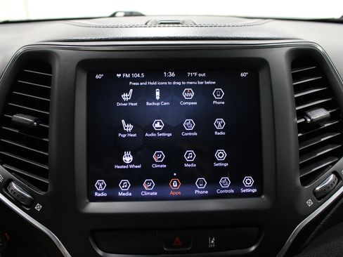 Used 2022 Jeep Cherokee Latitude Lux AWD/4WD image 11