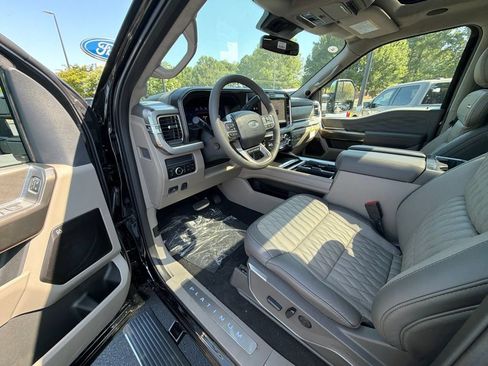 New 2026 Ford F350 Platinum w/ Platinum Plus Package AWD/4WD image 9