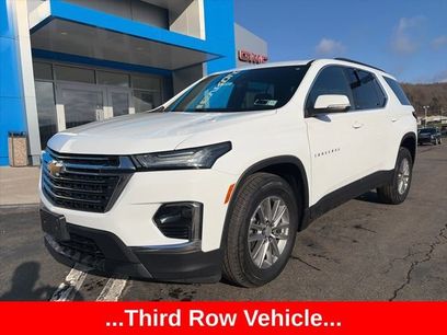 Used 2023 Chevrolet Traverse LT