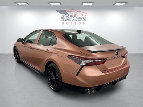 Used 2022 Toyota Camry XSE image 6