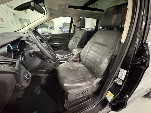 Used 2014 Ford Escape Titanium w/ Equipment Group 401A image 9