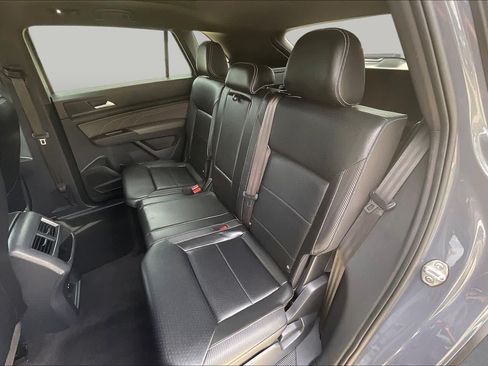 Used 2022 Volkswagen Atlas Cross Sport SEL R-Line w/ Cross Sport MDO Package AWD/4WD image 21