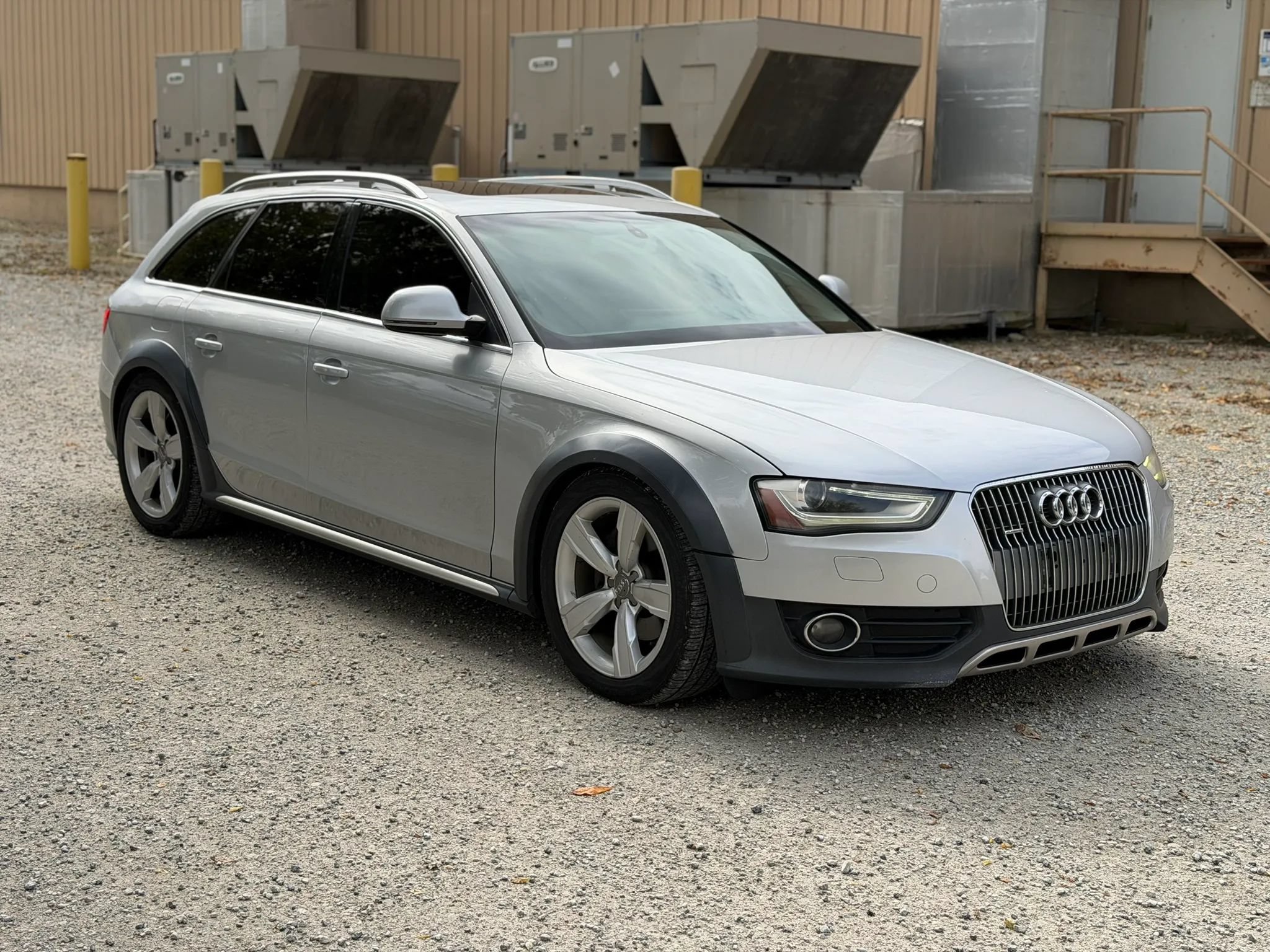 Used 2013 Audi A4 Premium w/ Convenience Pkg AWD/4WD image 3