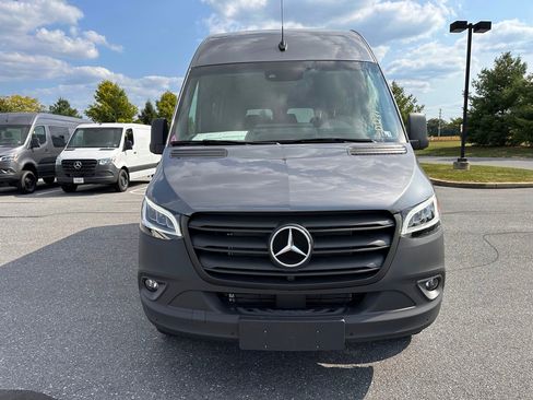 Certified 2024 Mercedes-Benz Sprinter 2500 image 2