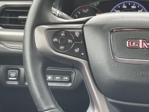 Used 2023 GMC Acadia AT4 w/ Technology Package AWD/4WD image 19