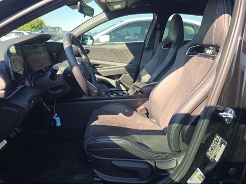 Used 2024 Hyundai Elantra N image 3