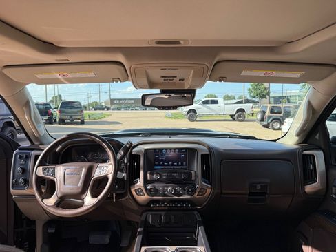 Used 2017 GMC Sierra 2500 Denali w/ Duramax Plus Package AWD/4WD image 23