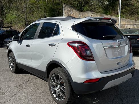 Used 2019 Buick Encore Sport Touring AWD/4WD image 4