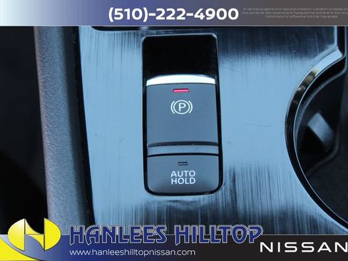 Used 2025 Nissan Rogue SV FWD image 22