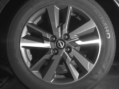 Used 2025 Nissan Versa SV FWD image 17