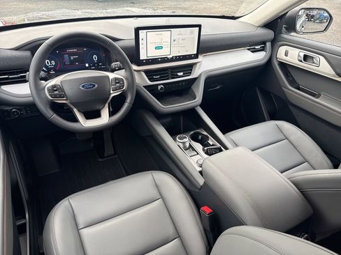 New 2026 Ford Explorer Active w/ Active Comfort Package image 14