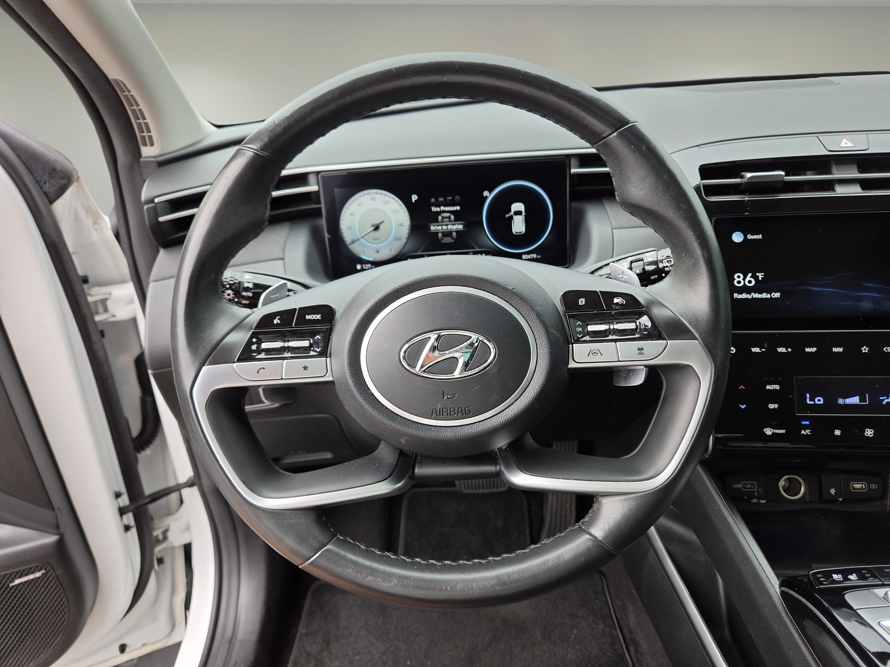 Used 2022 Hyundai Tucson Limited FWD image 16