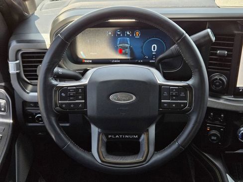 Used 2024 Ford F250 Platinum AWD/4WD image 22