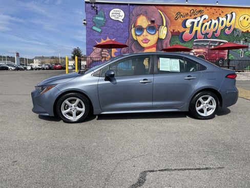 Certified 2020 Toyota Corolla LE image 2