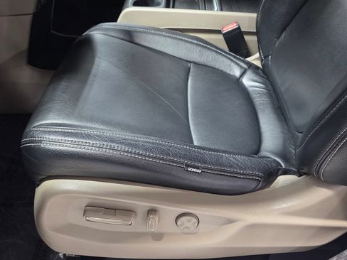 Used 2018 Honda Odyssey EX image 23