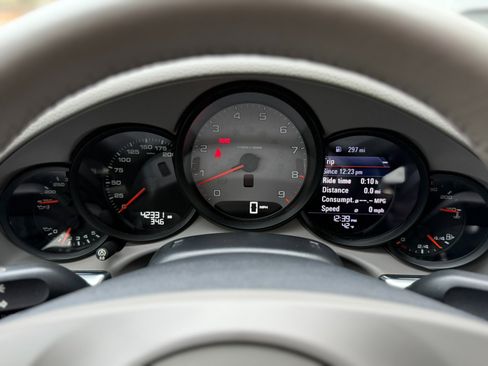 Used 2014 Porsche 911 Carrera S image 23