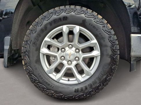 Used 2024 Chevrolet Silverado 1500 W/T w/ WT Value Package image 8