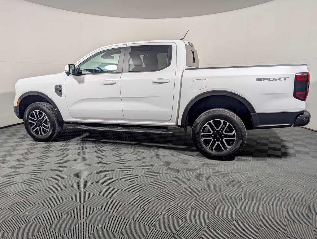 Certified 2024 Ford Ranger Lariat w/ Trailer Tow Package RWD image 5
