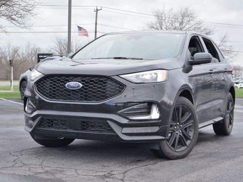 Used 2024 Ford Edge ST-Line w/ Class II Trailer Tow Package image 1