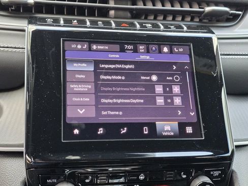 New 2025 Jeep Grand Cherokee Laredo X w/ Luxury Tech Group I RWD image 18
