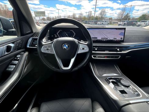 Used 2025 BMW X7 xDrive40i image 18