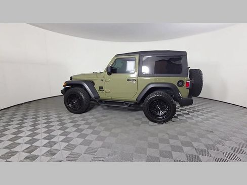 Used 2025 Jeep Wrangler Sport AWD/4WD image 47