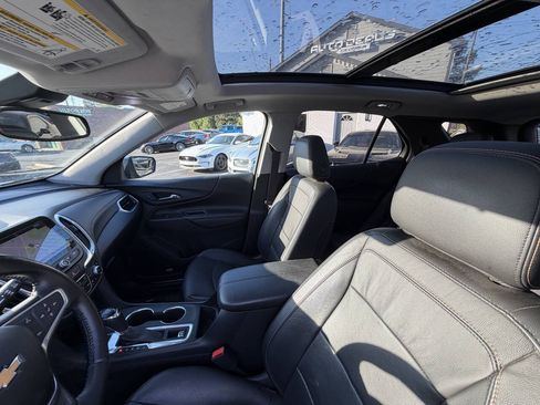 Used 2018 Chevrolet Equinox Premier AWD/4WD image 11