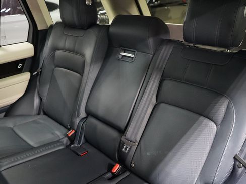Used 2020 Land Rover Range Rover HSE AWD/4WD image 16