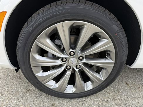 New 2026 Buick Envista Avenir image 9