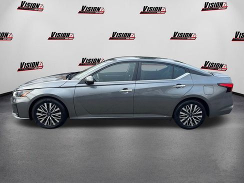 Used 2023 Nissan Altima 2.5 SV image 8