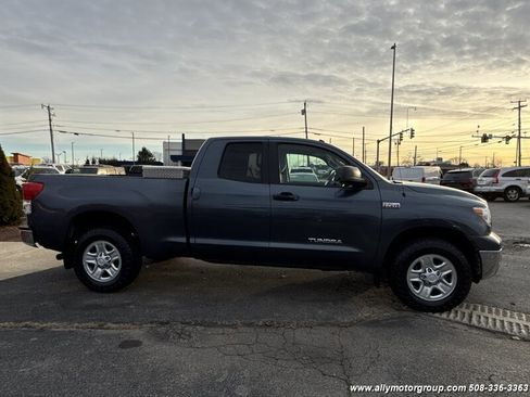 Used 2010 Toyota Tundra Grade image 4