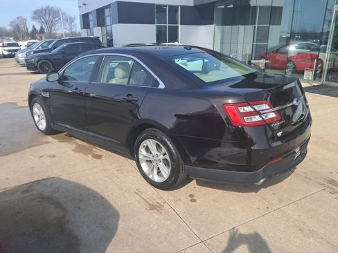 Used 2014 Ford Taurus SEL w/ Equipment Group 201A image 9
