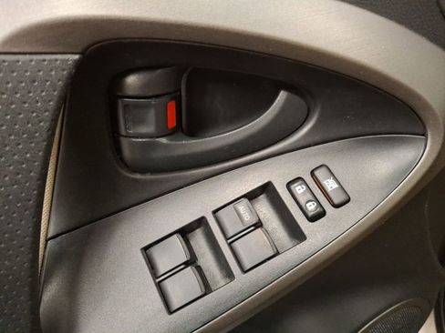 Used 2011 Toyota RAV4 4WD w/ Upgrade Value Pkg image 15