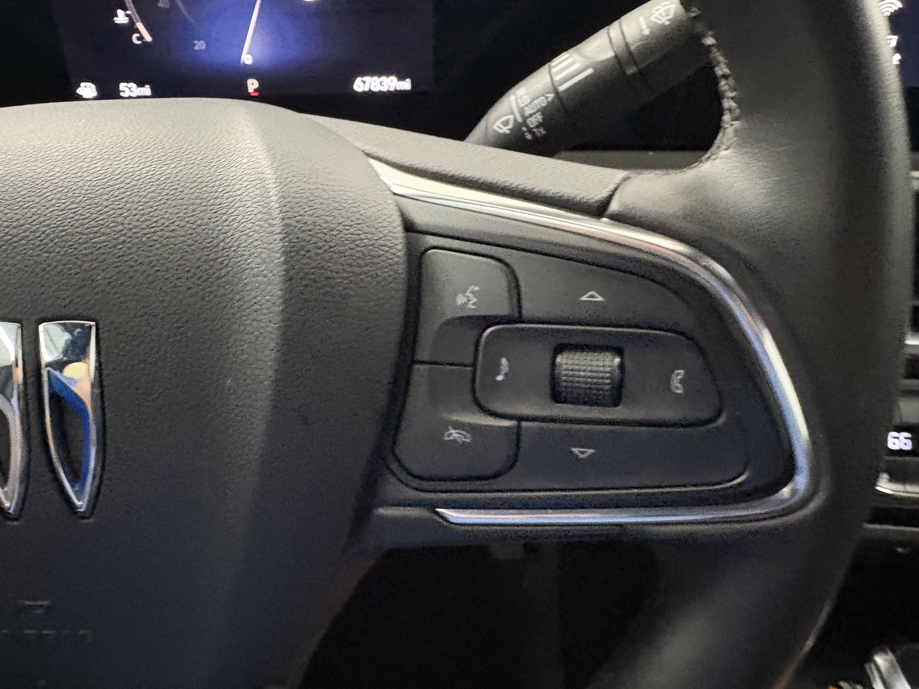 Used 2024 Buick Envista Sport Touring w/ Convenience I Package FWD image 30