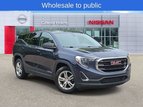 Used 2019 GMC Terrain SLE FWD image 1