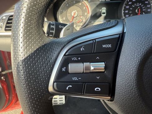 Used 2019 Genesis G70 3.3T Advanced image 21