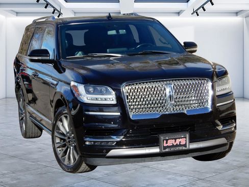 Used 2020 Lincoln Navigator Reserve image 1