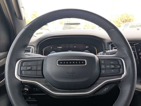 Used 2023 Jeep Wagoneer L Series III image 20