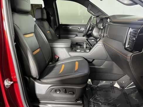 Used 2025 GMC Sierra 1500 AT4 w/ AT4 Preferred Package image 21
