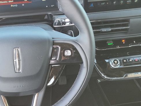 Used 2025 Lincoln Corsair FWD w/ Equipment Group 101A image 14