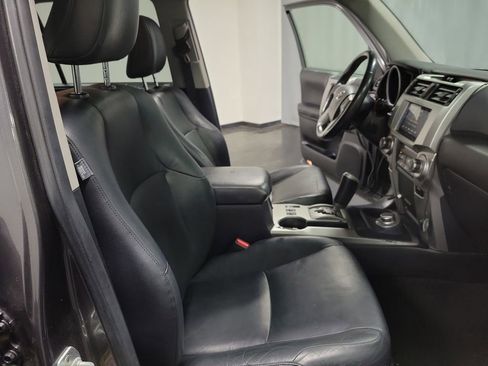 Used 2011 Toyota 4Runner Limited AWD/4WD image 22