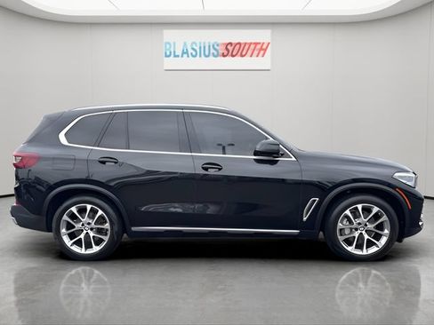 Used 2023 BMW X5 xDrive40i w/ Premium Package AWD/4WD image 2