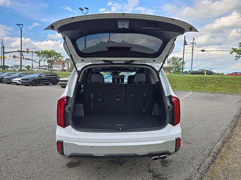 Certified 2024 Kia Telluride S w/ S Sunroof Package AWD/4WD image 6