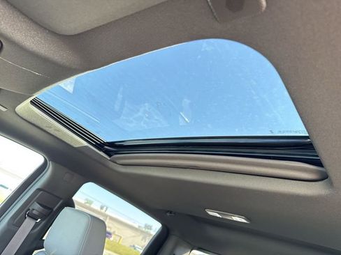 New 2026 GMC Sierra 1500 SLT w/ SLT Premium Package AWD/4WD image 22